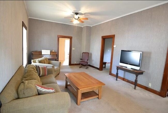 Building Photo - 1201 E Harrison St