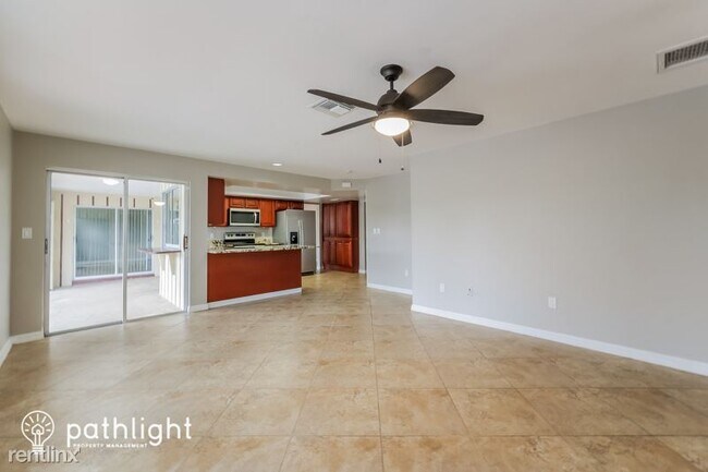 Foto del edificio - 3 br, 2 bath House - 4301 Orange Grove Bou...
