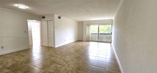 Foto del edificio - 650 Coral Wy