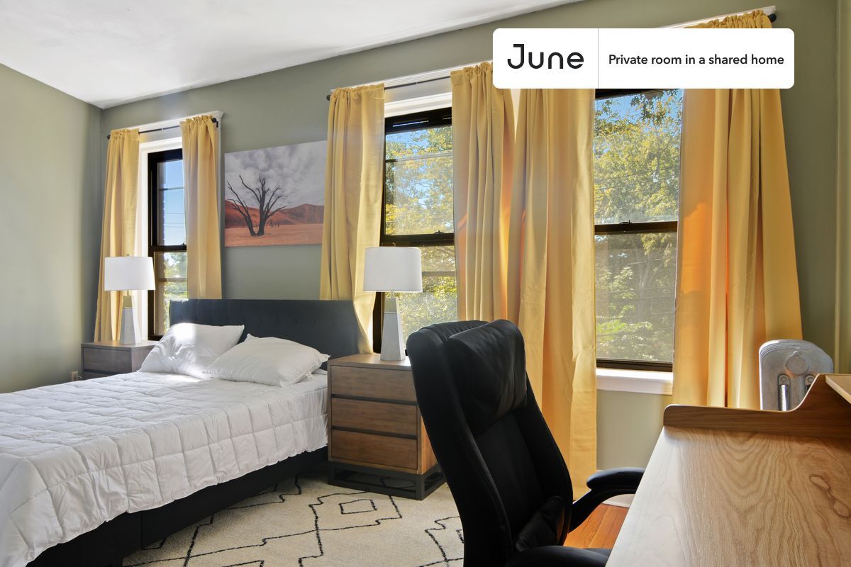 Private bedroom in 4 bed/1 bath Home - Private bedroom in 4 bed/1 bath Home