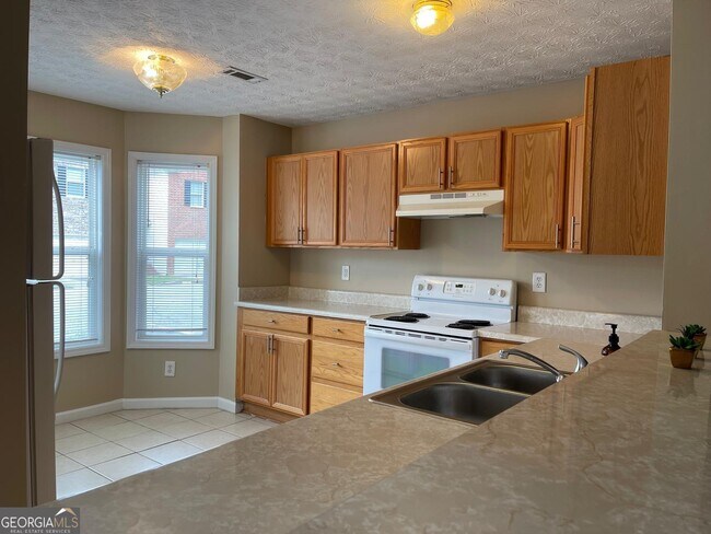 Foto del edificio - 2962 Stonecrest Ln