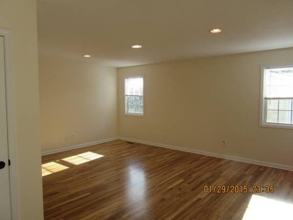 Building Photo - 1828 Lower Ridgewood Blvd