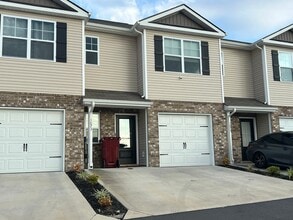 Building Photo - 1073 Hammett Rd