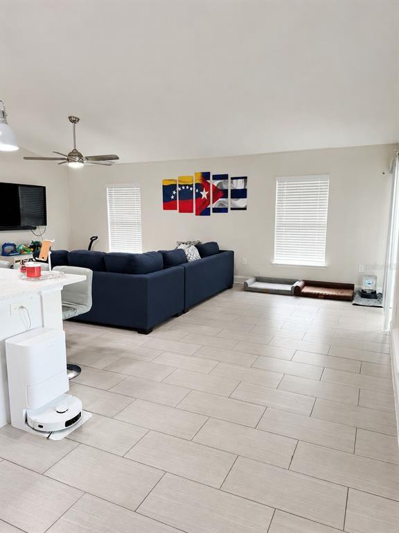 Foto del edificio - 1343 Comerwood Dr
