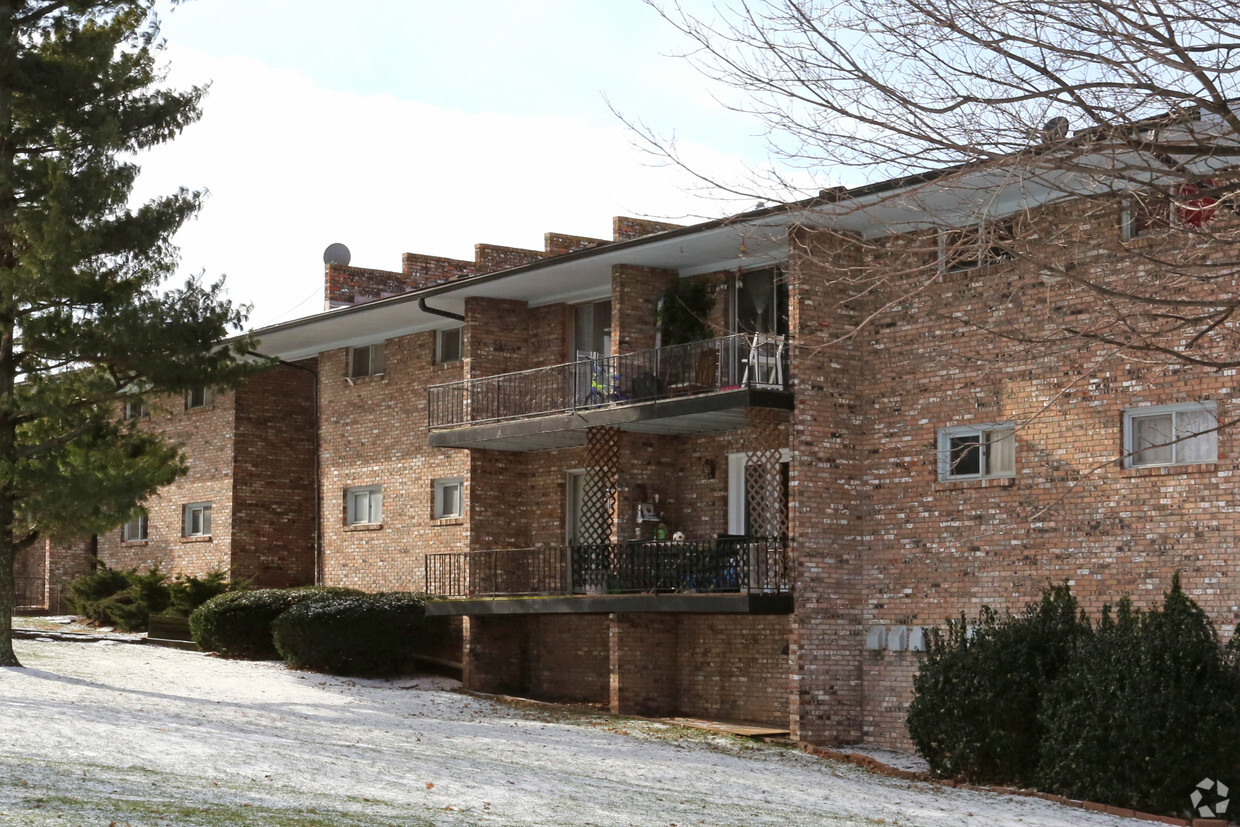 Foto principal - 1281 Village Dr
