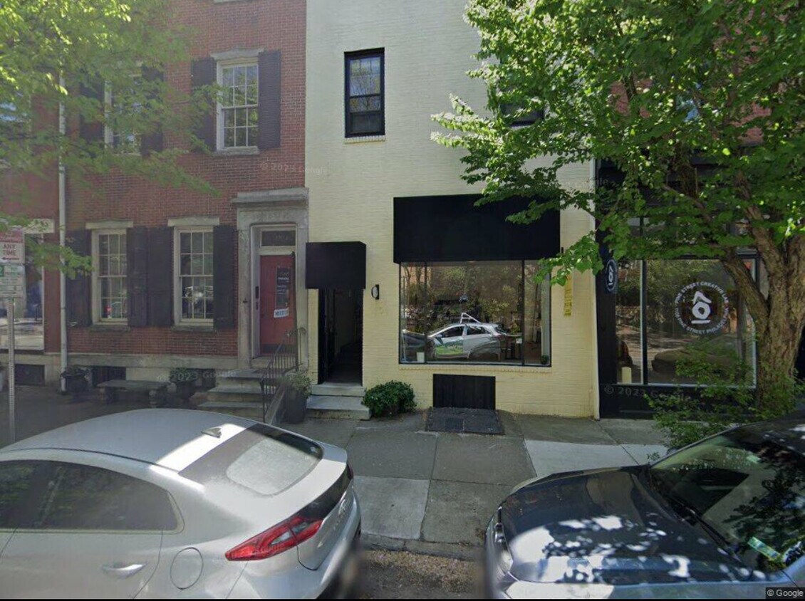 Building Photo - 1106 Pine St