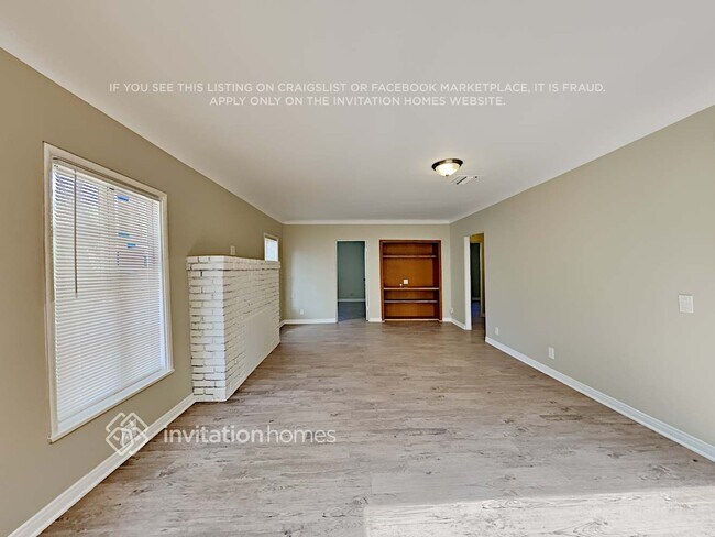 Foto del edificio - 14205 Haynes St