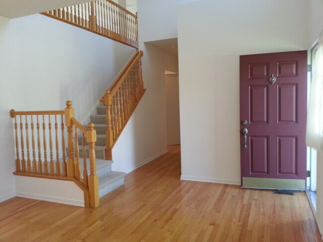 Foto del edificio - 735 Knoch Knolls Rd