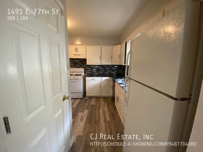 Foto del edificio - 1491 E 77th St