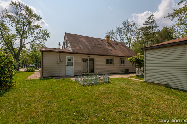 Building Photo - 600 Hillcrest Blvd