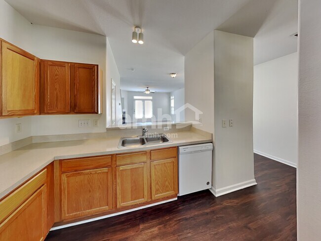 Foto del edificio - 11251 Heritage Green Dr