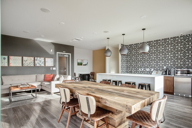 Building Photo - The Century