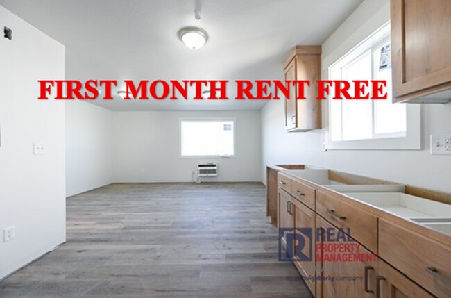 Building Photo - 5405 Park Lawn Dr