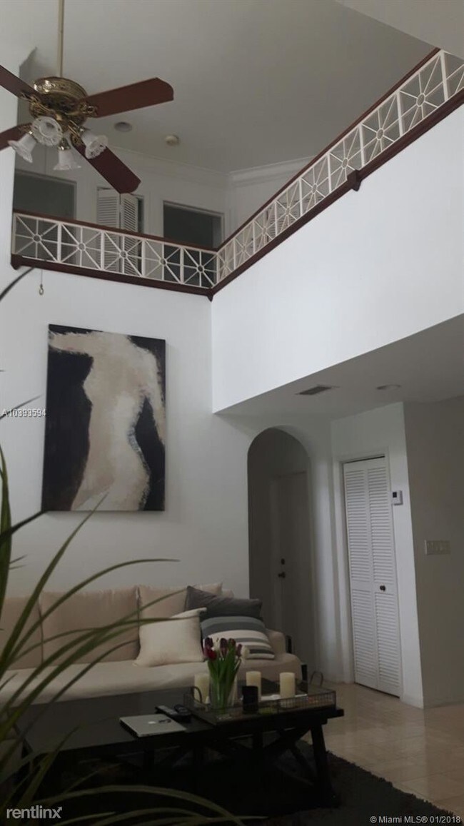 Foto del edificio - 1432 Venetia Ave