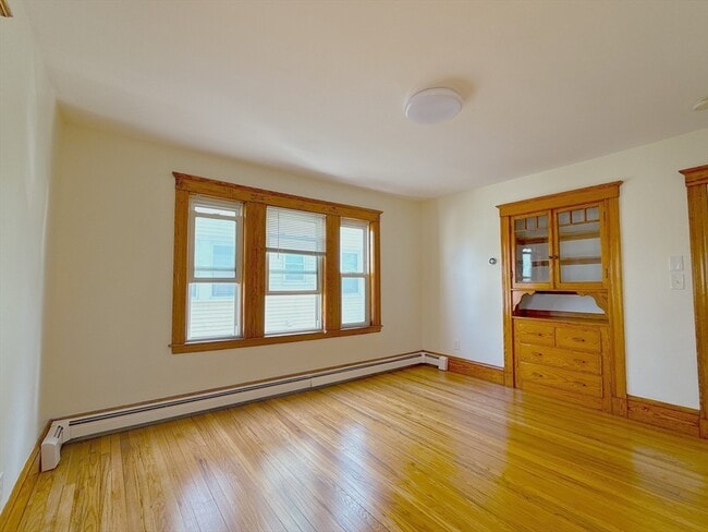 Building Photo - 156 Jaques St