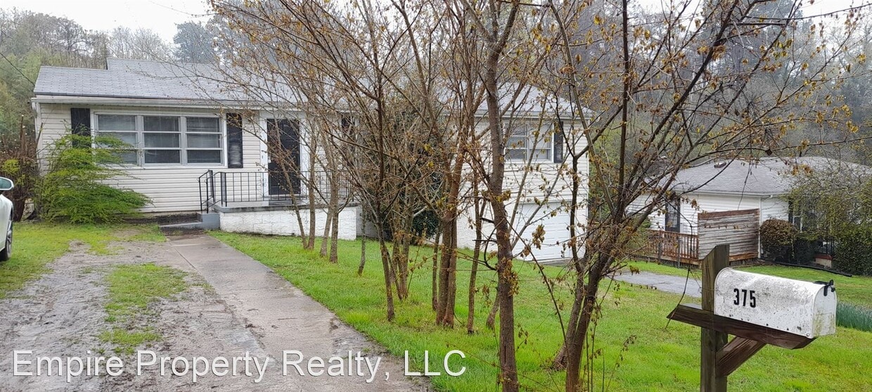 Primary Photo - 3 br, 2 bath House - 375 Greens Lake Circle