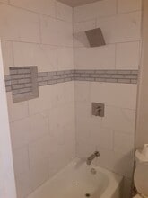 Building Photo - 2272 Jamestown Ln