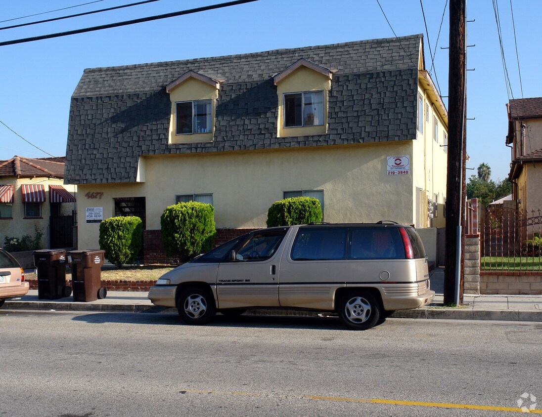 Foto del edificio - 4627 W Broadway