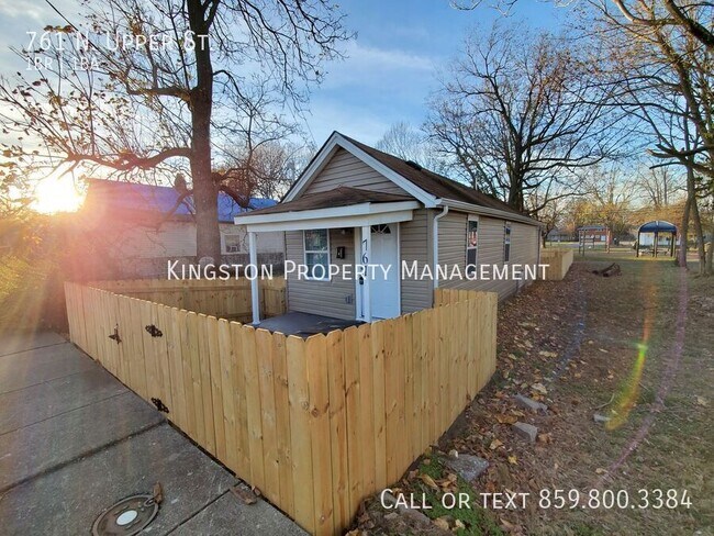 Foto del edificio - Beautiful 1 Bedroom House!!