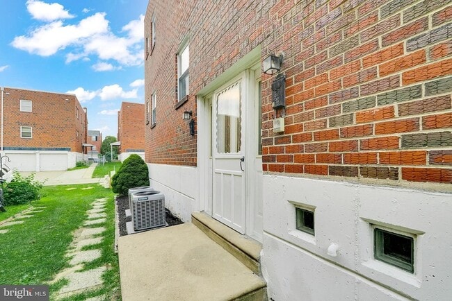 Photo - 9754 E Roosevelt Blvd Townhome