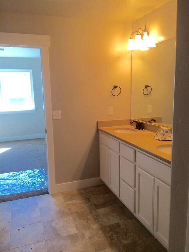 Building Photo - 4453 Mountain Run Ln