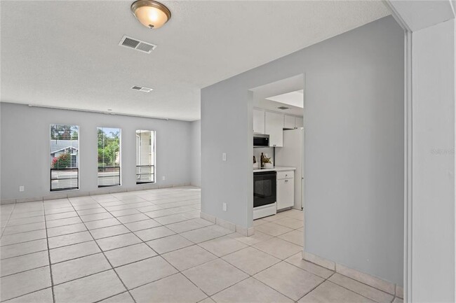 Building Photo - 2502 Indigo Dr