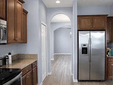 Foto del edificio - Welcome to this beautifully maintained home in the highly sought-after Creekwood neighborhood, wh...