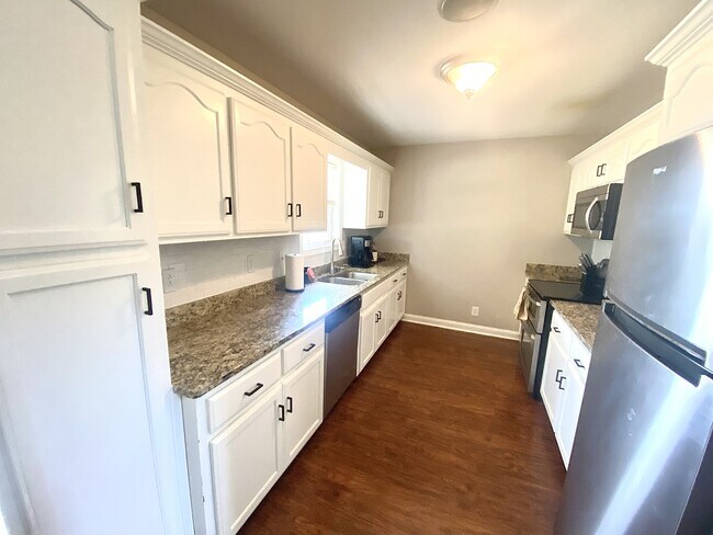 Building Photo - 1413 Bruceton Dr