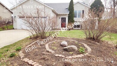Building Photo - 2618 Fox River Pkwy