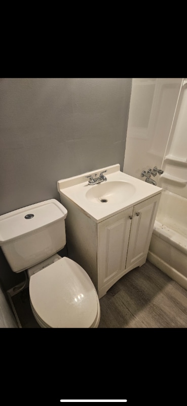 Building Photo - 3034 S Moreland Blvd