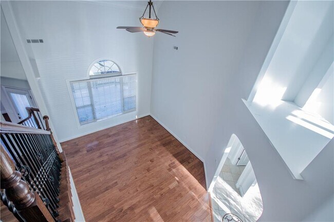 Foto del edificio - 6613 S Silverthorne Ln
