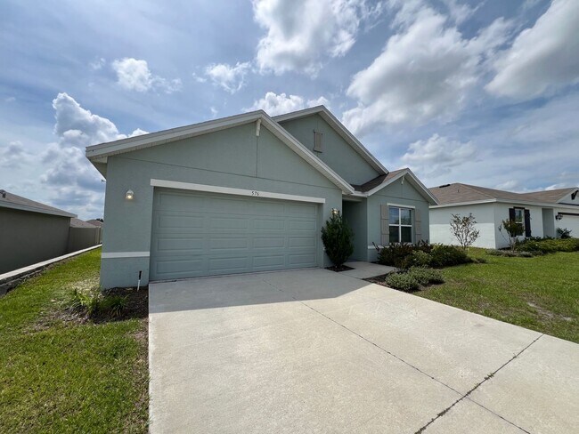 Foto del edificio - GORGEOUS 4 Bedroom, 2 Bathroom Home in the...