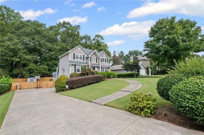 Building Photo - 2680 Nicholas Ct NE