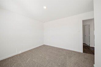 Building Photo - 6019 Jasper Hl Dr