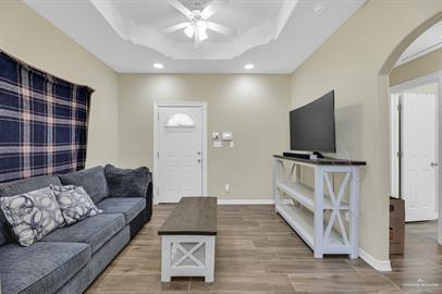 Foto del edificio - 12 Diaz Ave