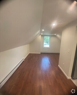 Building Photo - 8 Blauvelt Rd