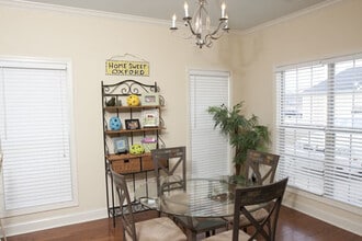 Building Photo - 128 Chinkapin Loop