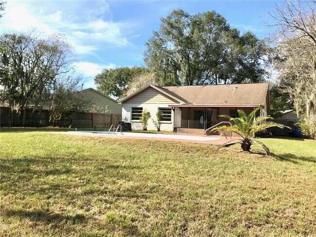 Building Photo - 4637 Cabbage Palm Dr