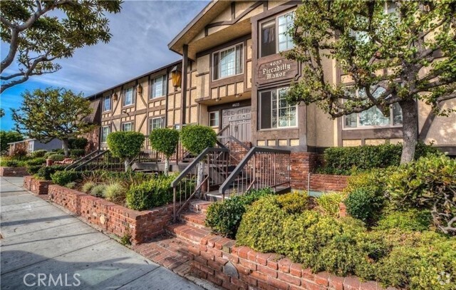 Building Photo - 4633 Marine Ave