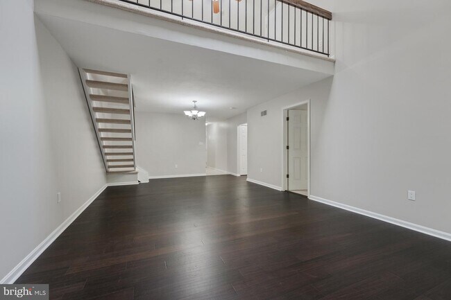Building Photo - 406 Westridge Dr