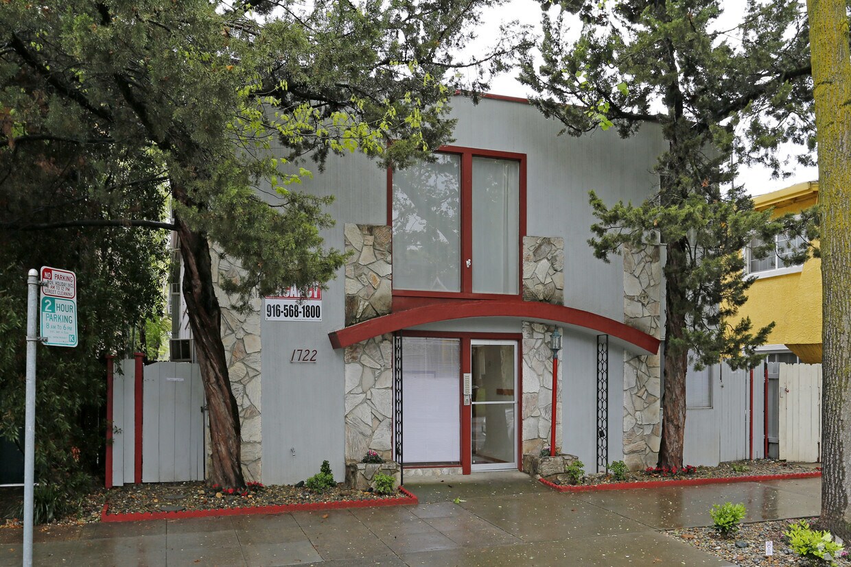 Building Photo - 1722 G St