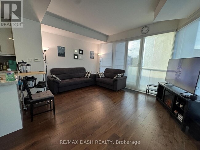 Building Photo - 1 The Esplanade