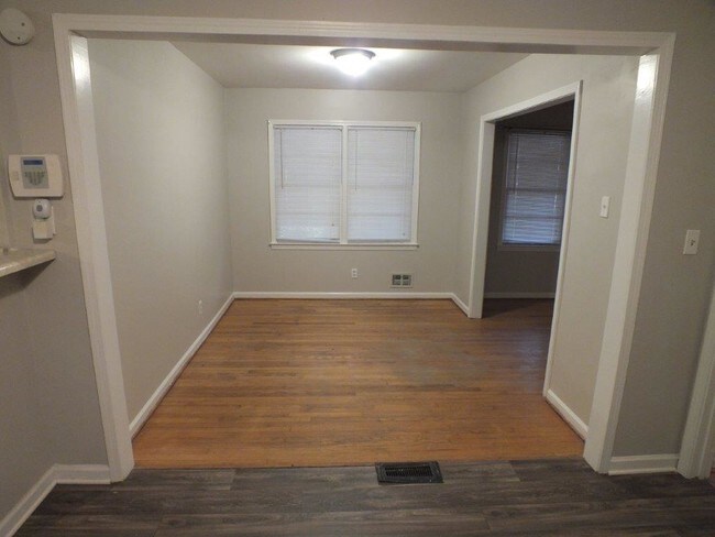 Building Photo - 3015 Weslock Cir