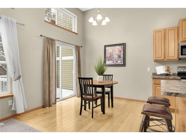 Building Photo - 15256 Maryland Ave