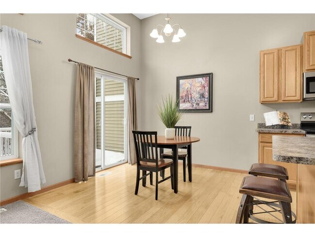 Foto del edificio - 15256 Maryland Ave