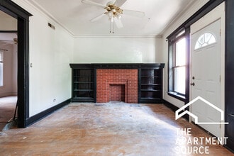 Building Photo - 906 W Belle Plaine Ave