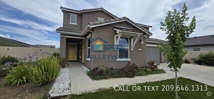 Building Photo - 2104 Ukiah Ct