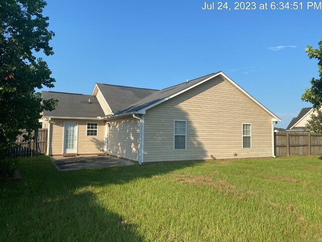 Foto del edificio - 413 Rushmore Ct