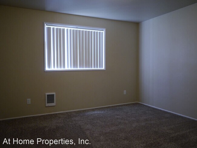 Foto del edificio - 2420-2430 Oak St SE