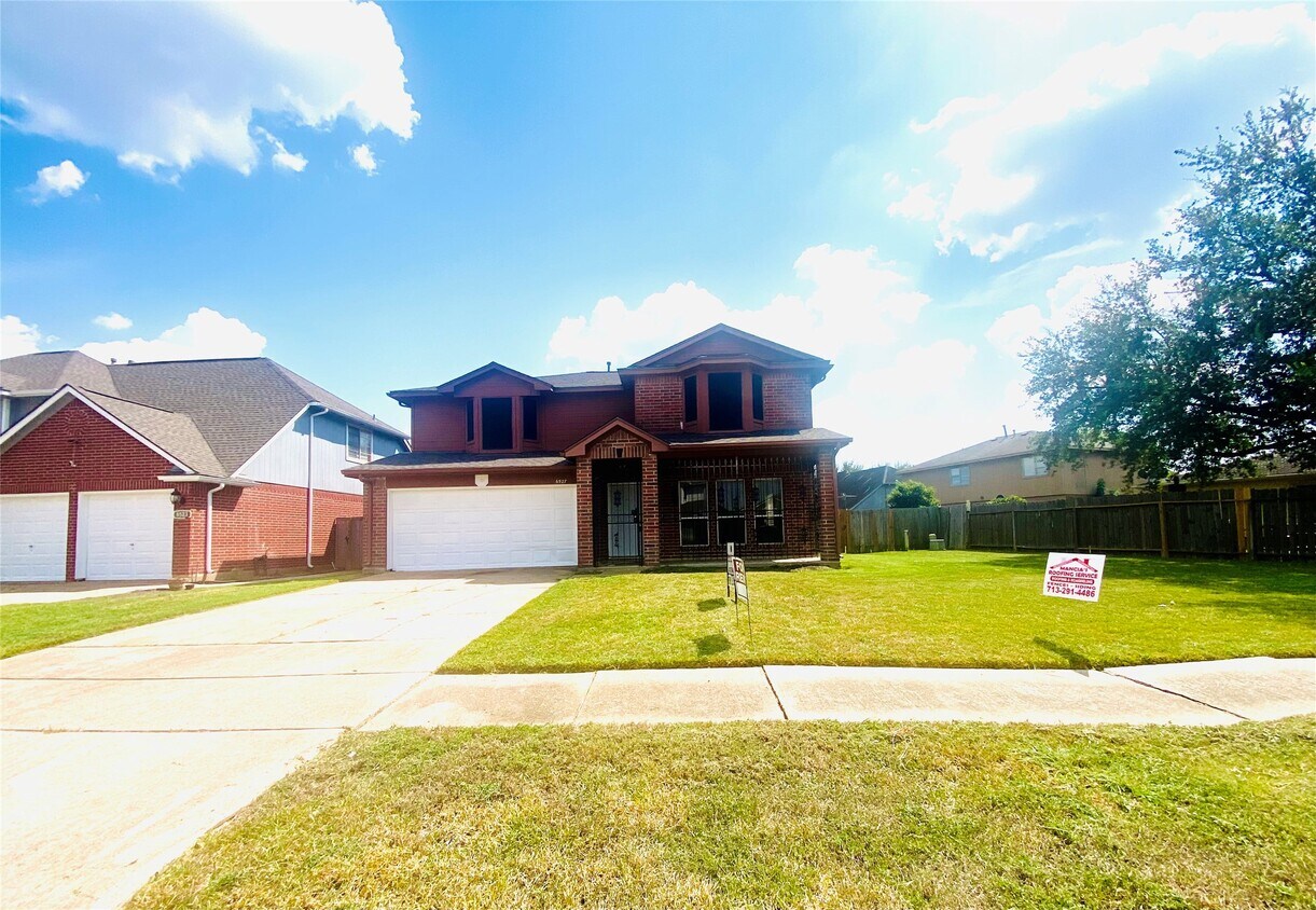 Primary Photo - 6527 River Bluff Dr